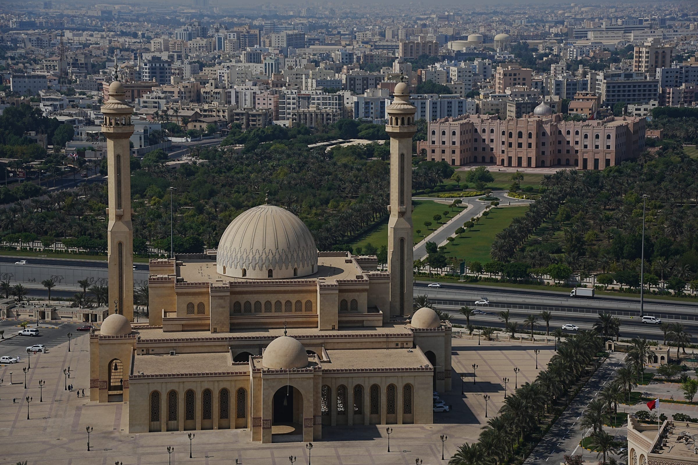 Al Fateh Grand Mosque